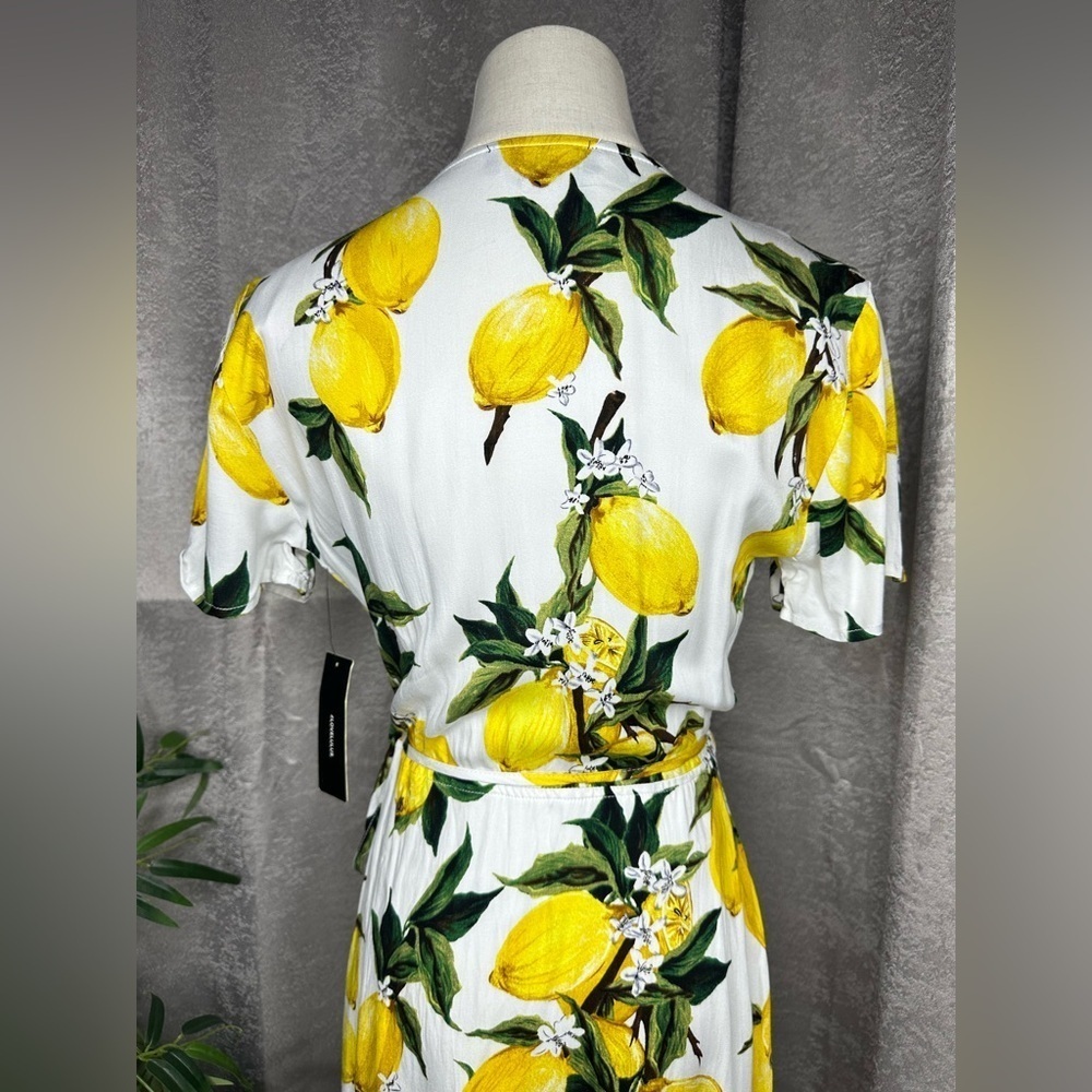 NWT Lulus A La Tart White and Yellow Lemon Print Wrap Dress Sz S - Picture 8 of 12